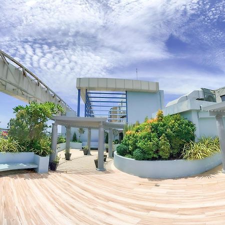 The Loop 2Br Fully Furnished Corner Unit W Balcony Apartment Cagayan de Oro Ngoại thất bức ảnh