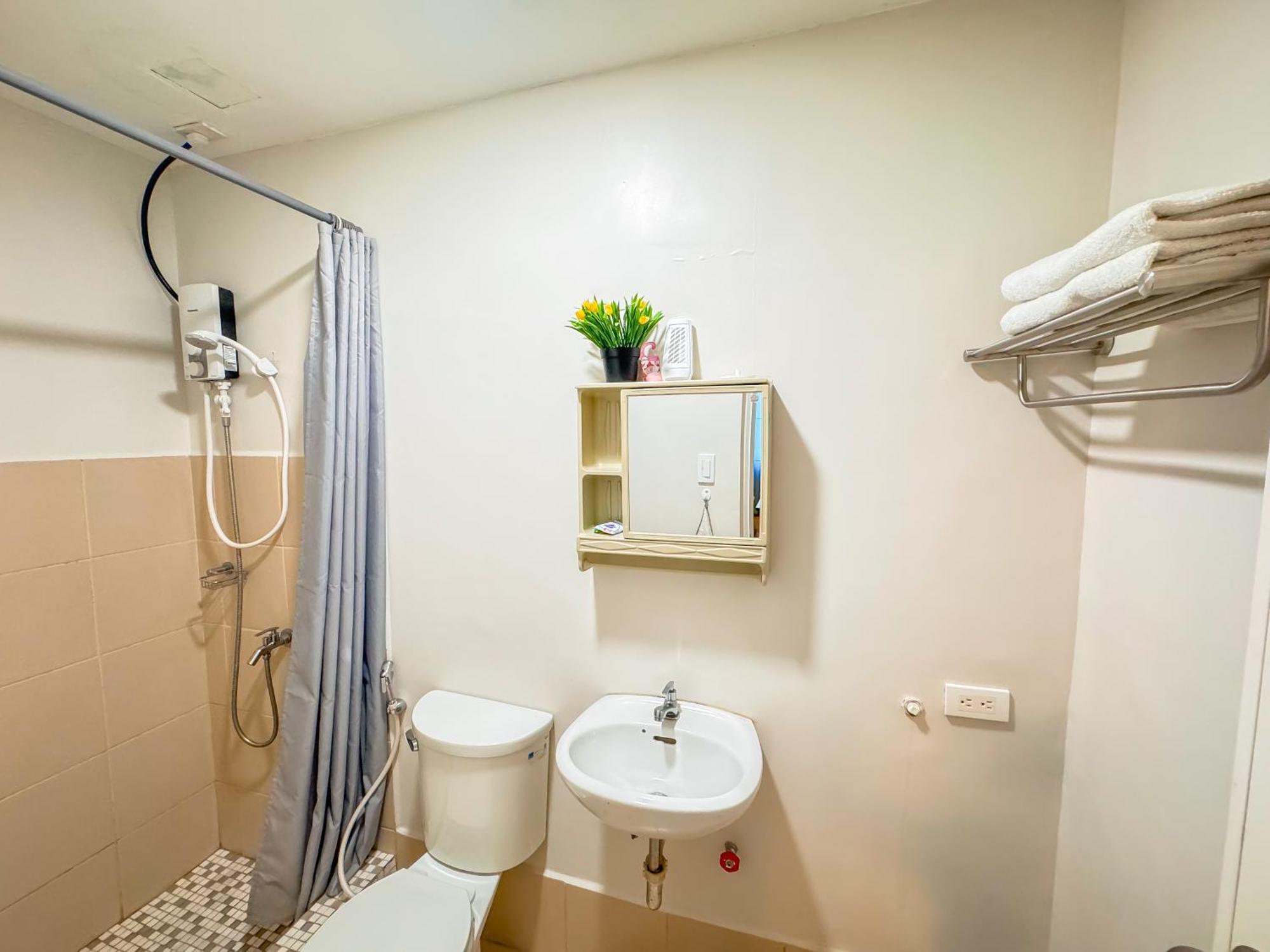 The Loop 2Br Fully Furnished Corner Unit W Balcony Apartment Cagayan de Oro Ngoại thất bức ảnh